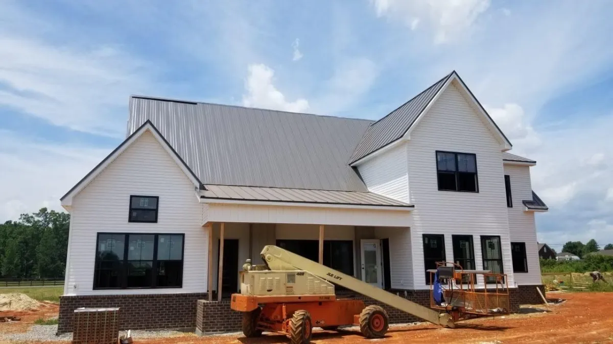 3010 Eastchester Rd, Bronx, NY 10469, Roofing Contractor